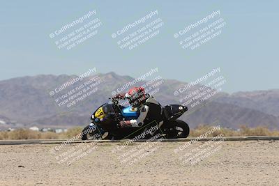 media/Apr-20-2025-CVMA (Sun) [[39090e8767]]/Race 11-500-350 Supersport (Holeshot)/